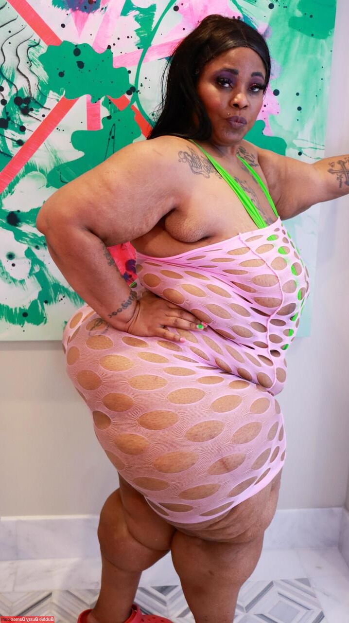 A Fat Prostitute comes To You Dressed Like This Would You Pay?