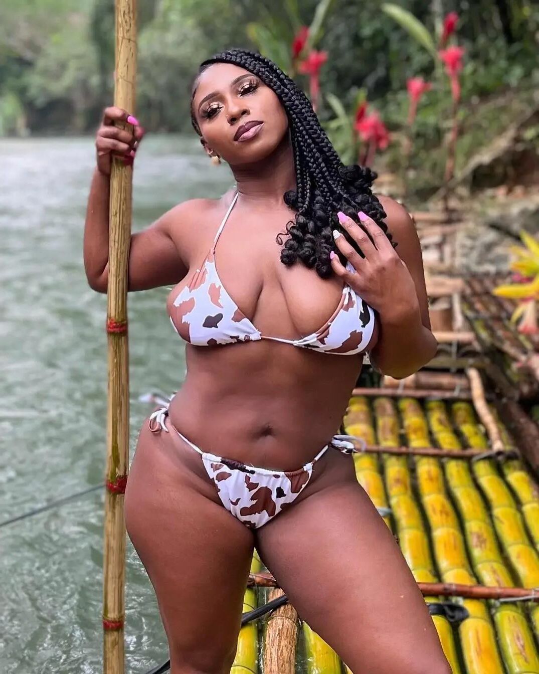 More & More Ebony Sluts From The World