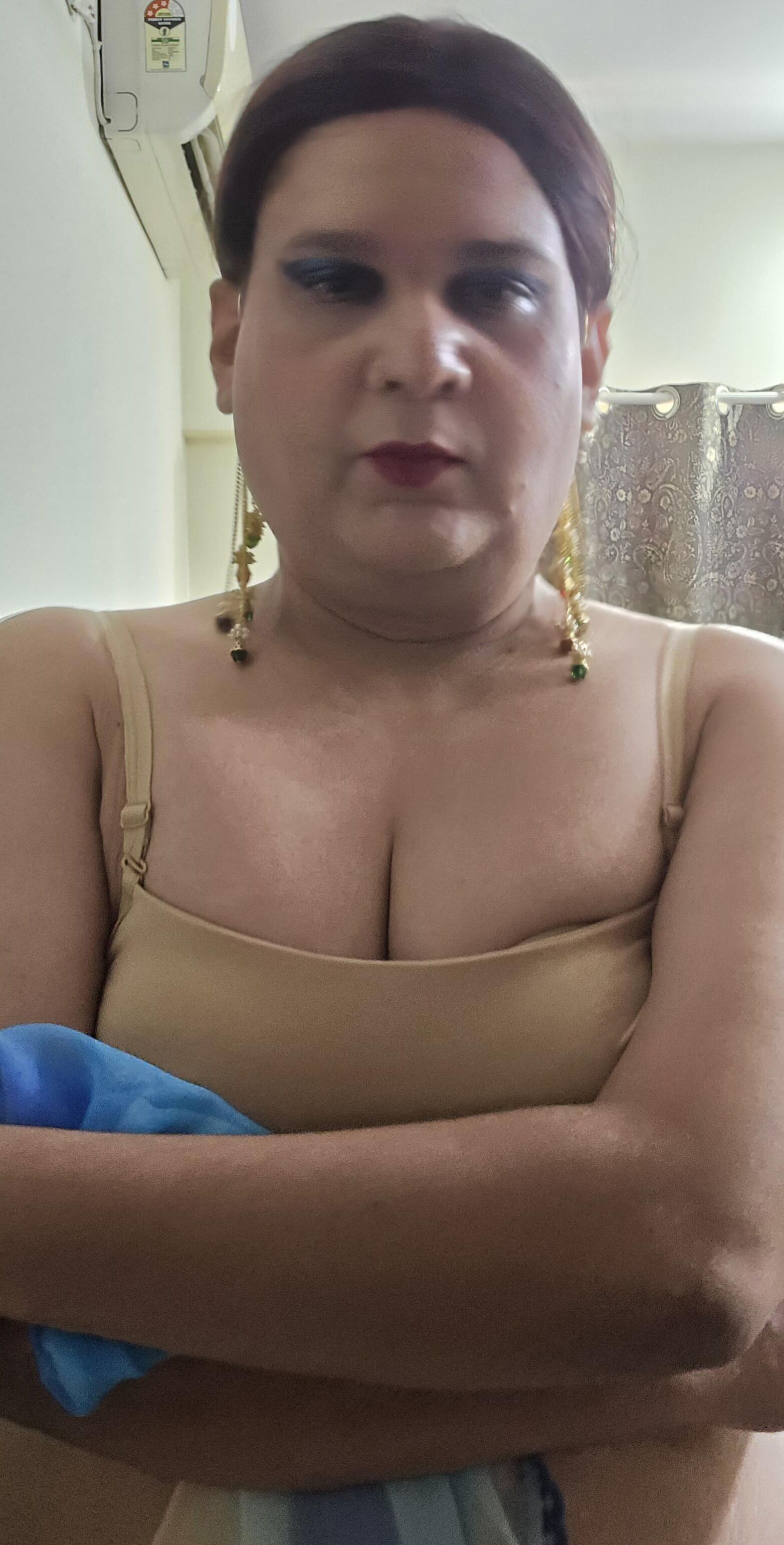 Shemale Monica m cum liebevolles Gesicht