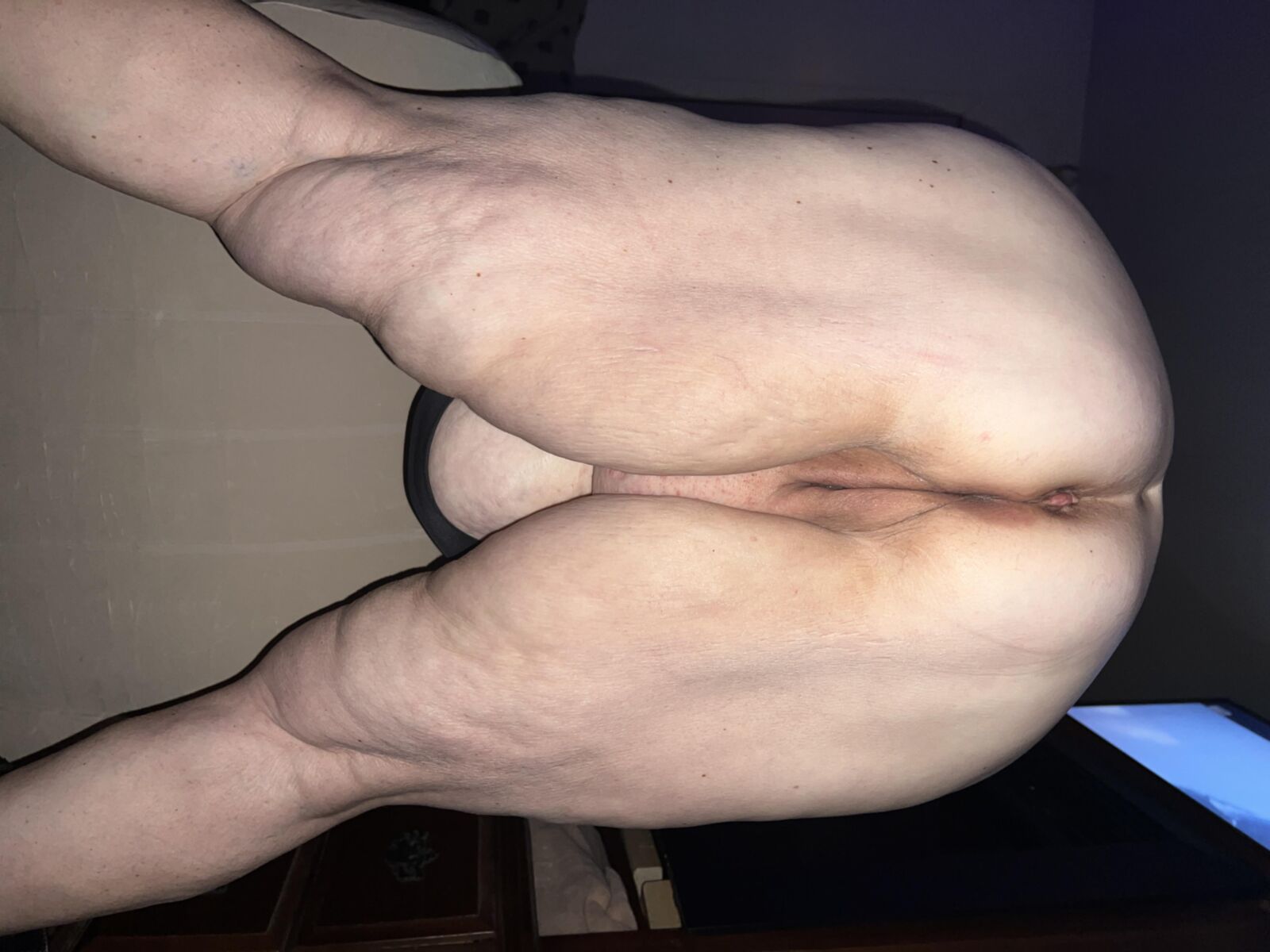 新しいアマチュアBBWの妻ビッグロバとお尻の結び目
