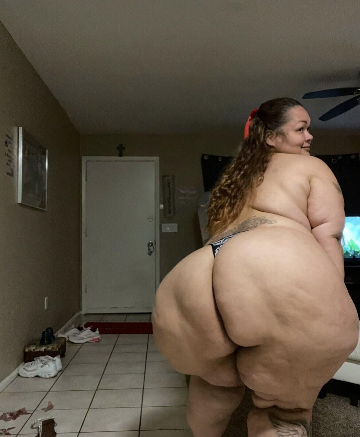 大型ボディブリーダーと低賃料SSBBWは成熟します
