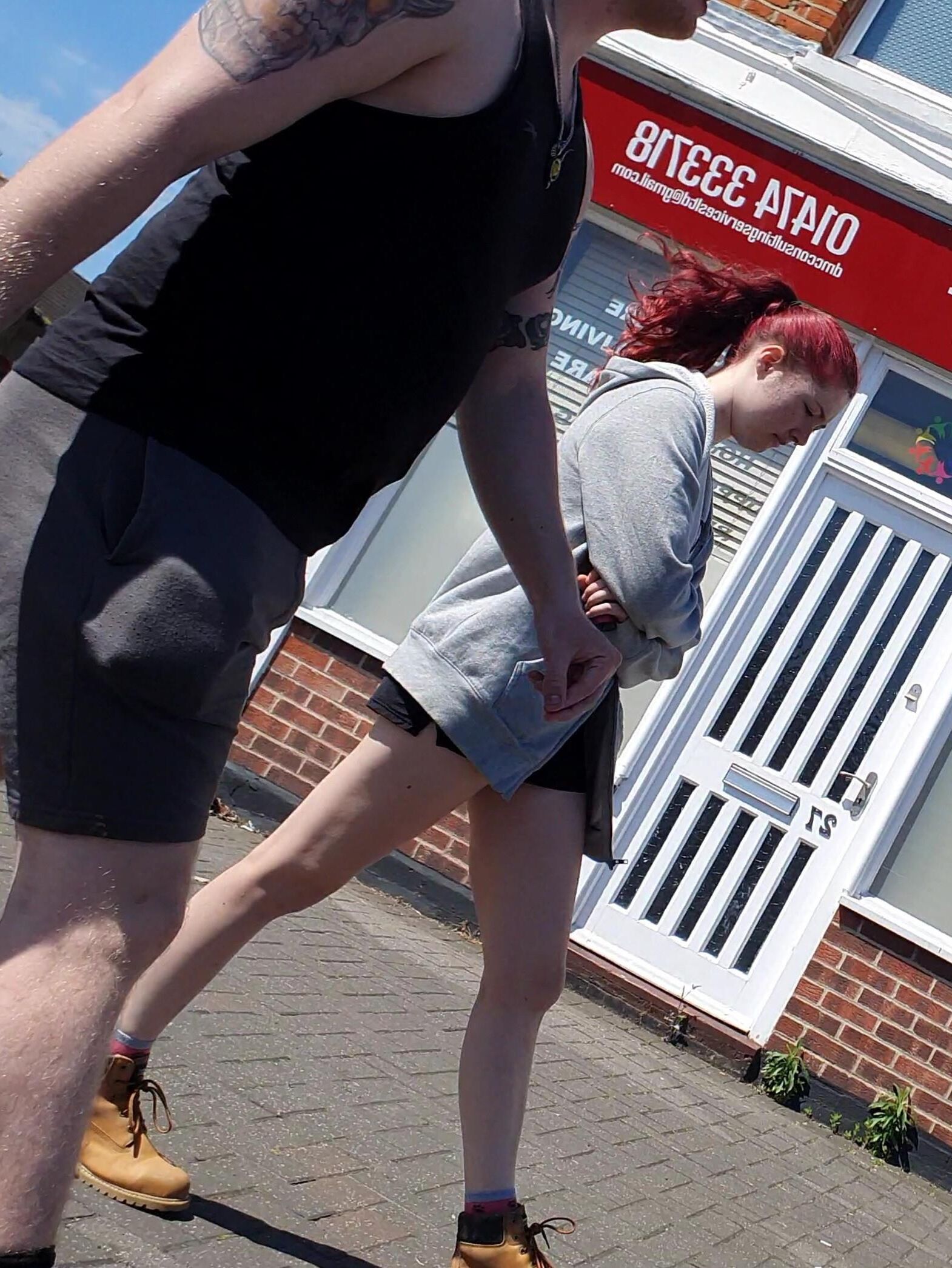 [Ehrlich] gebrochen von schönen Beinen Redhead Skank