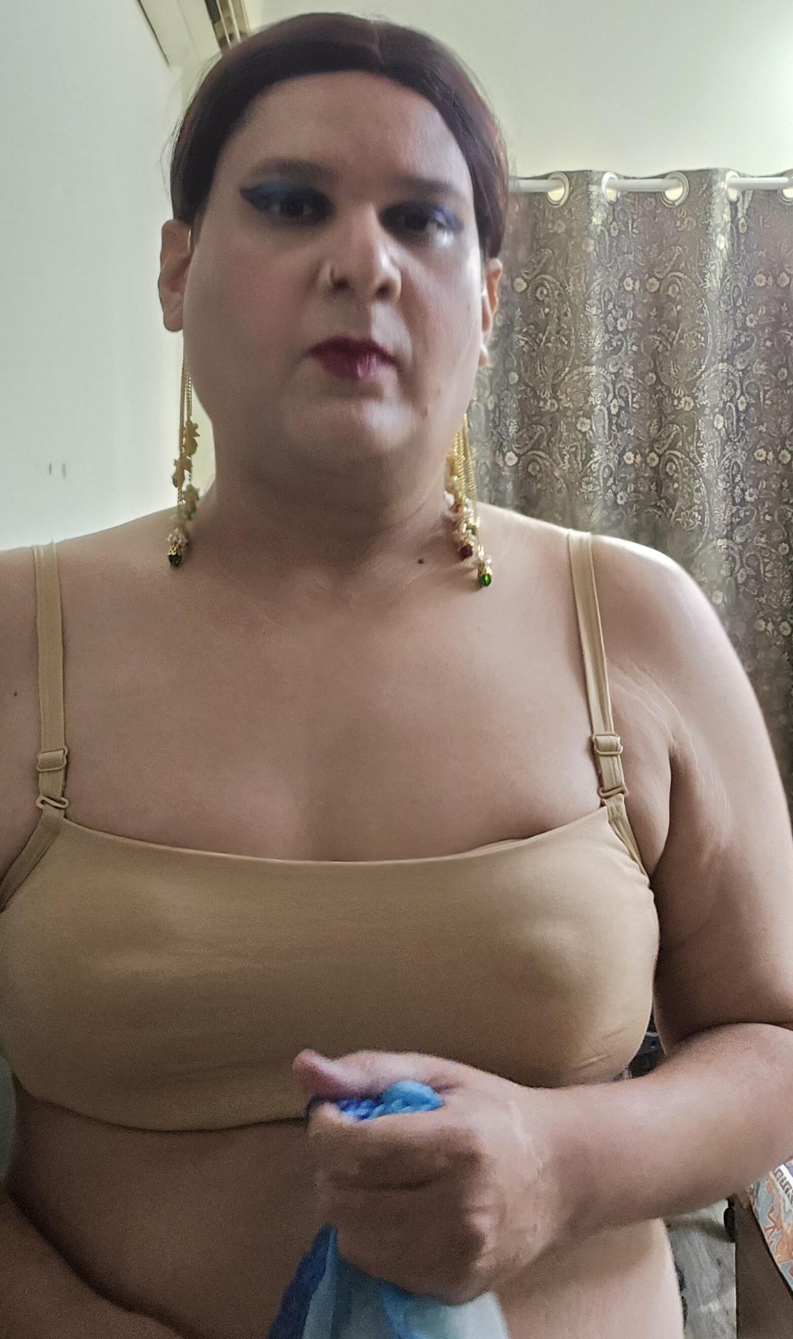 Shemale Monica m cum liebevolles Gesicht