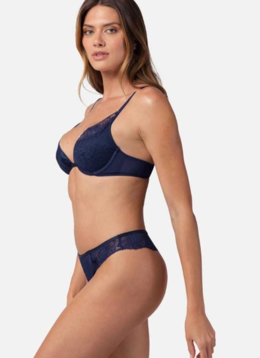 Dessous- und Bikini -Mix