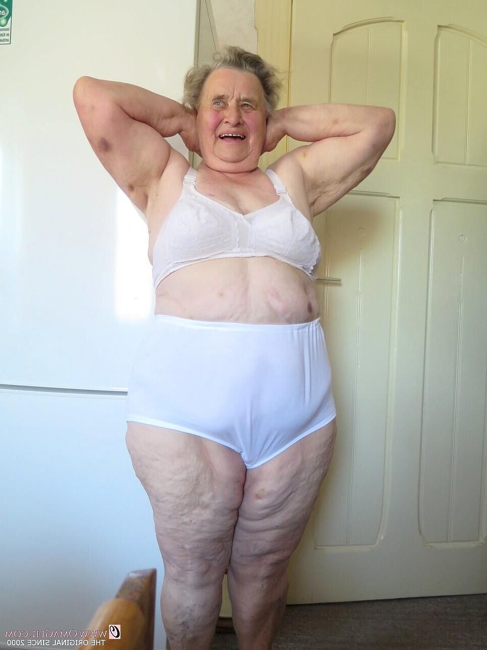 ABUELITA. 