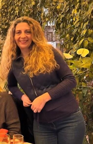SOLEDAD NAKED IN PUBLIC BAR 
