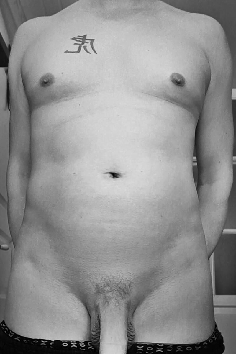 Trying to be artsy & sexy