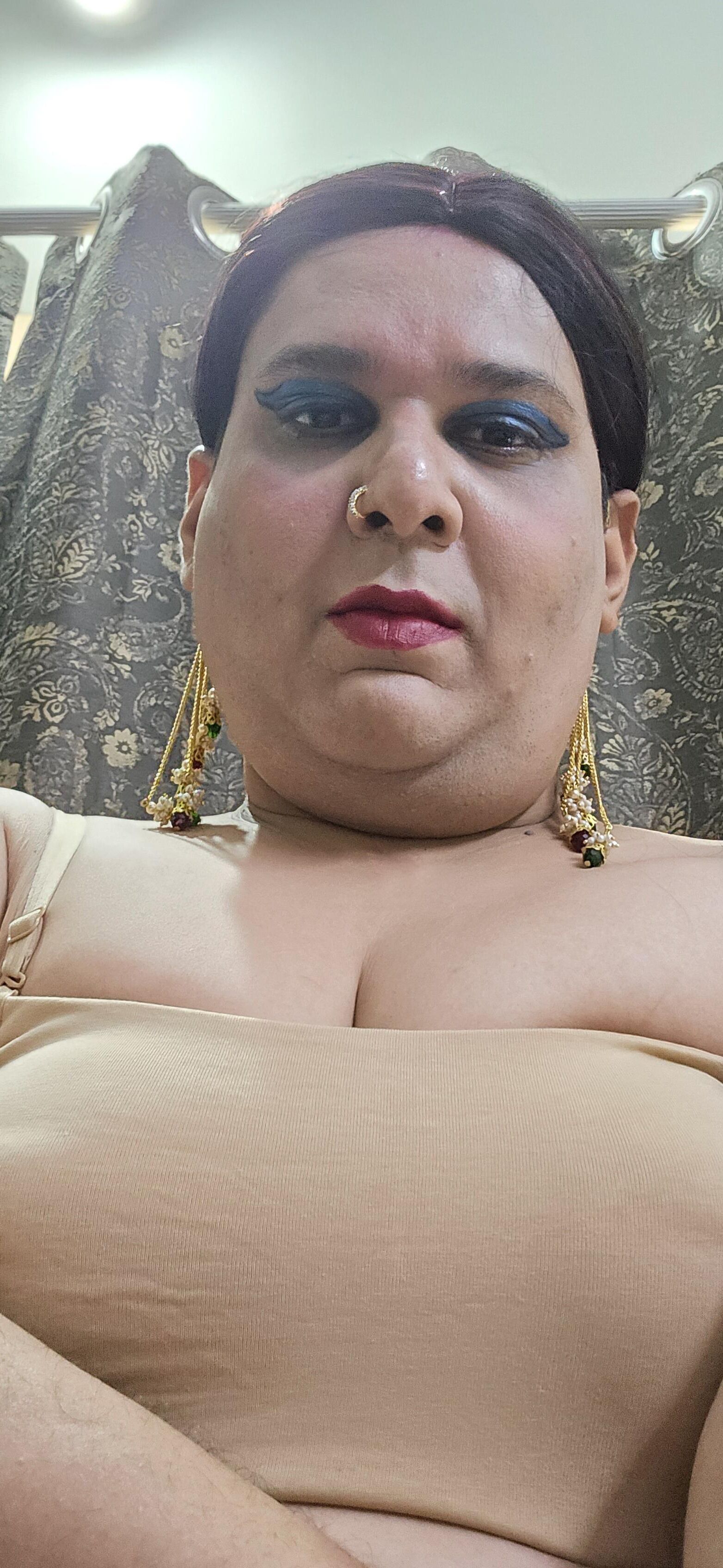 Shemale Monica m cum liebevolles Gesicht