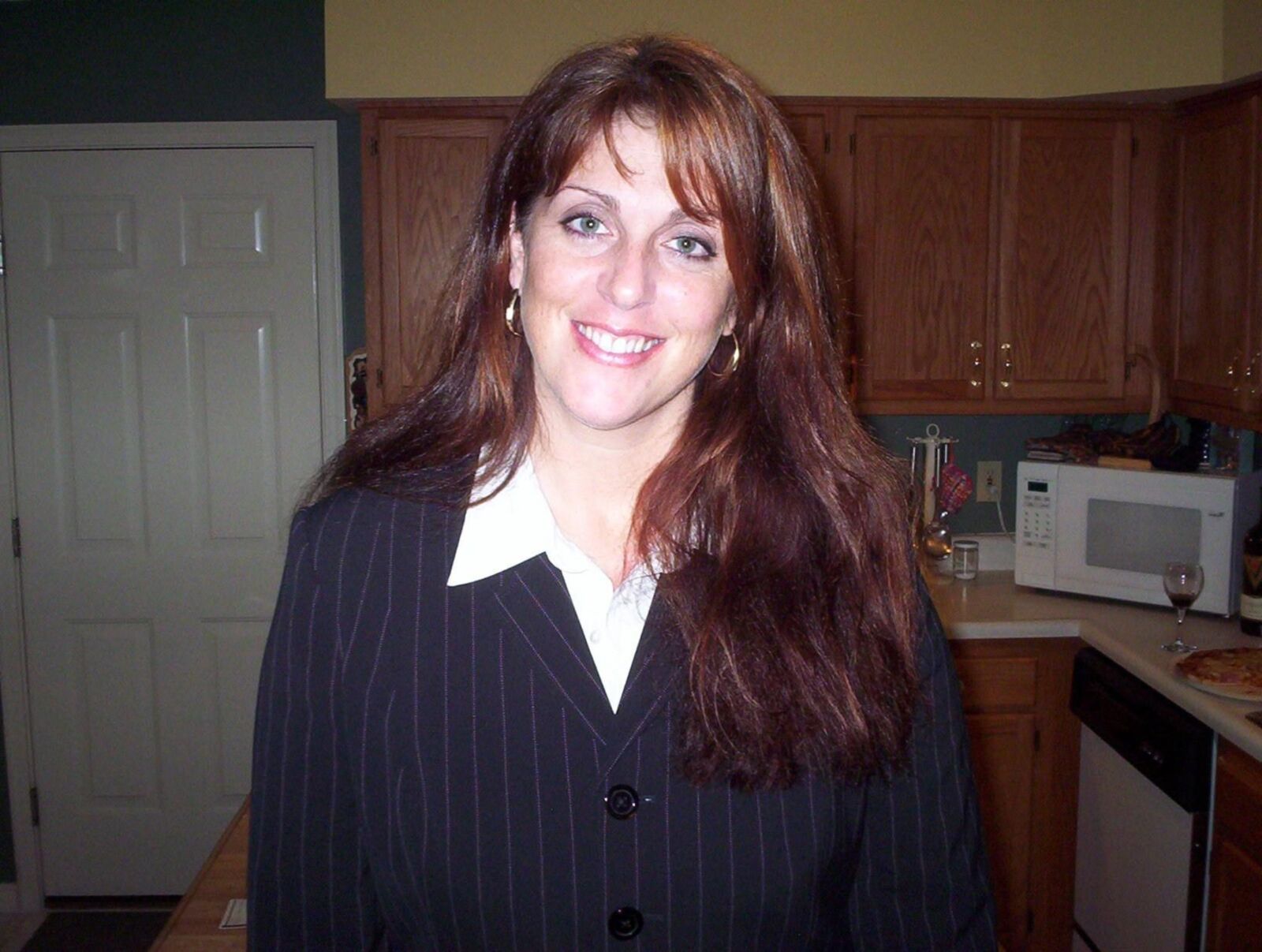 Kentucky wife Deborah strips off