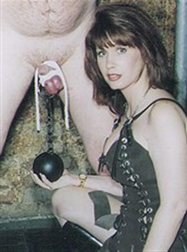Humillación masculina de femdom