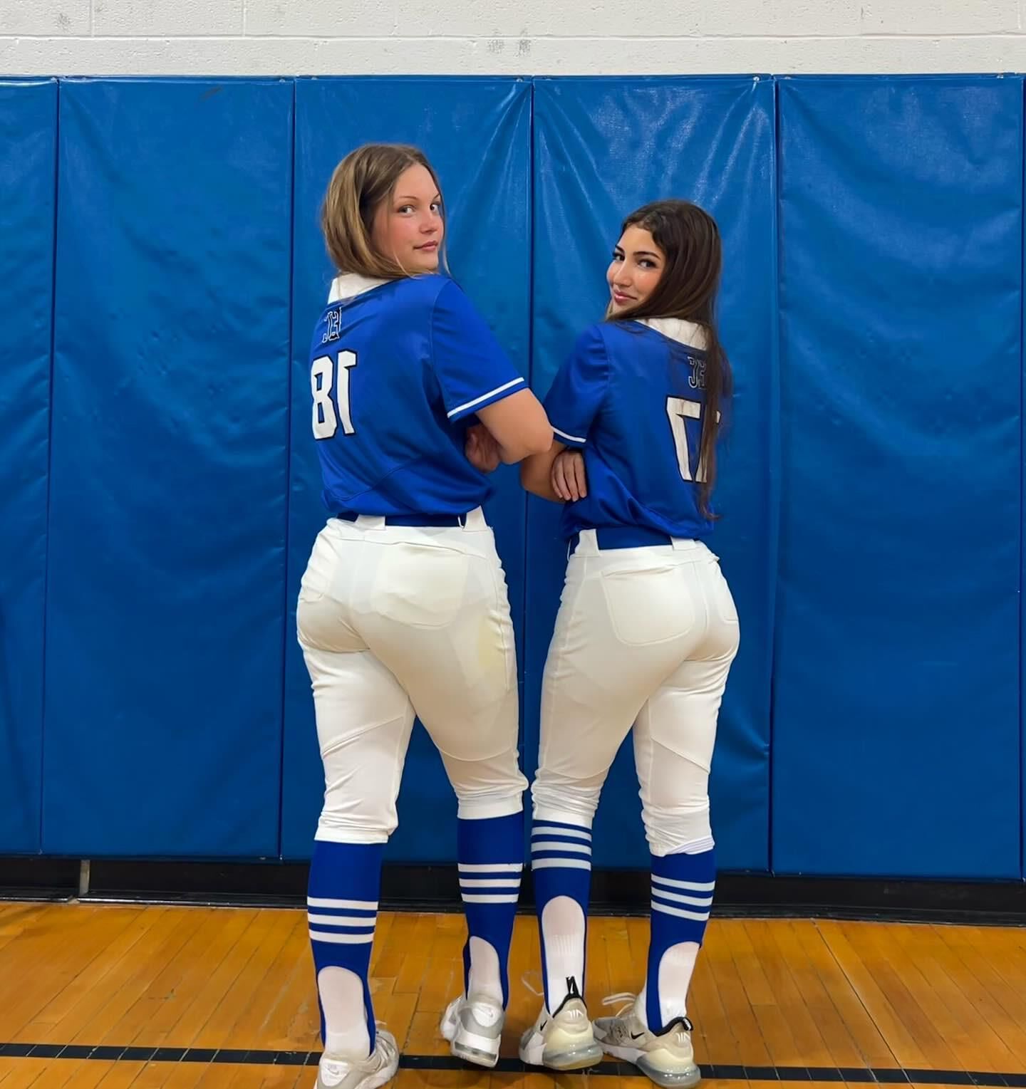 BBC用のPhat Booty Softball Pawgs