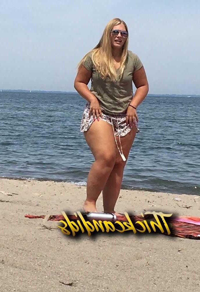 Piernas de celulitis de verano