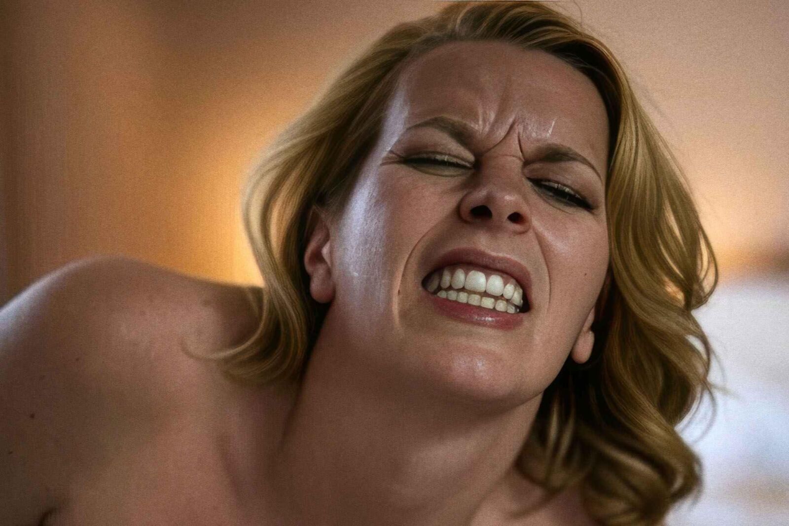 Sara Pascoe linda agonia