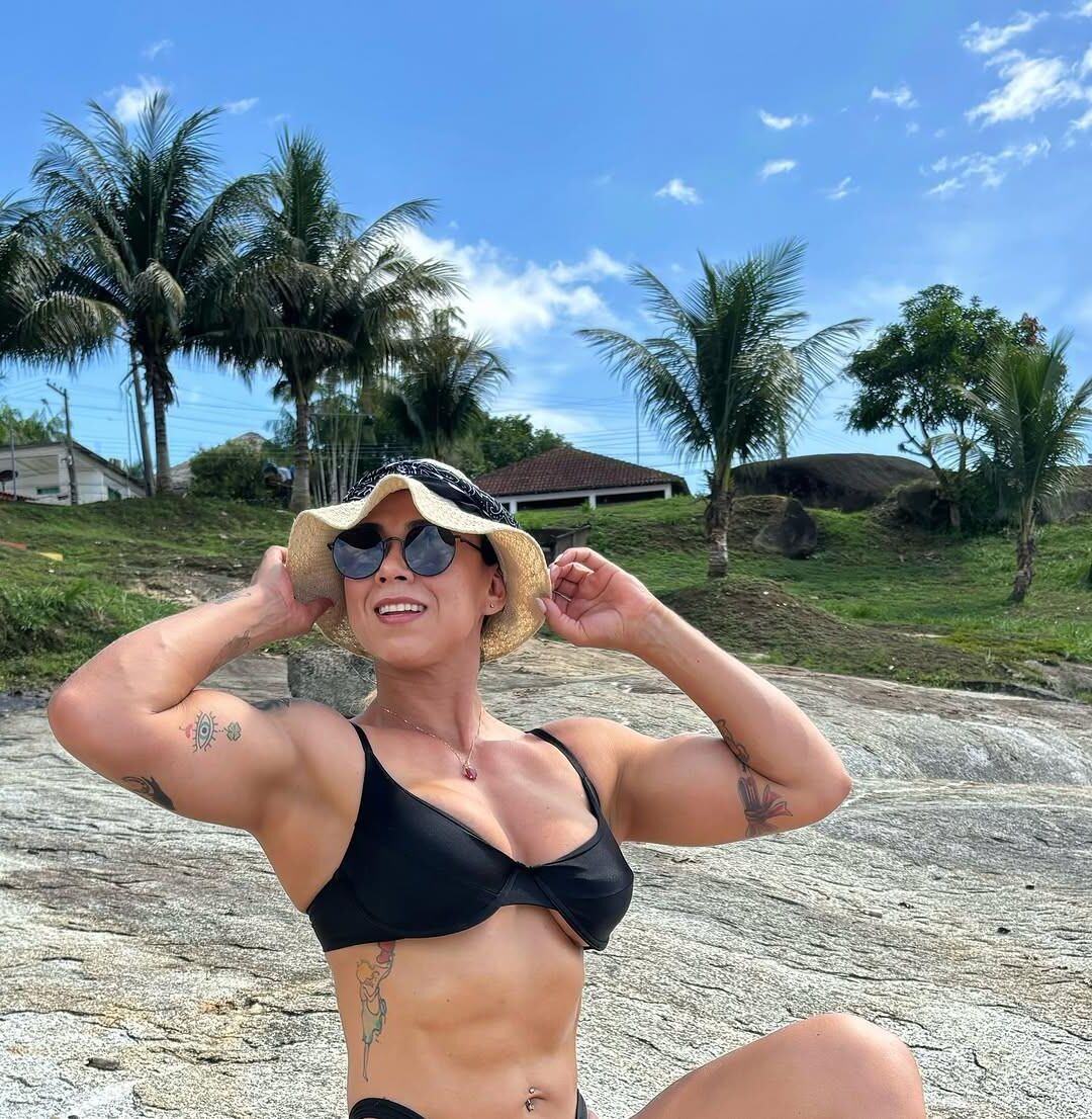 Lais G.