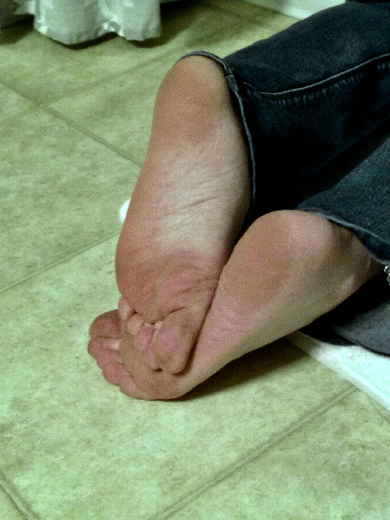 Jennie sexy milf feet