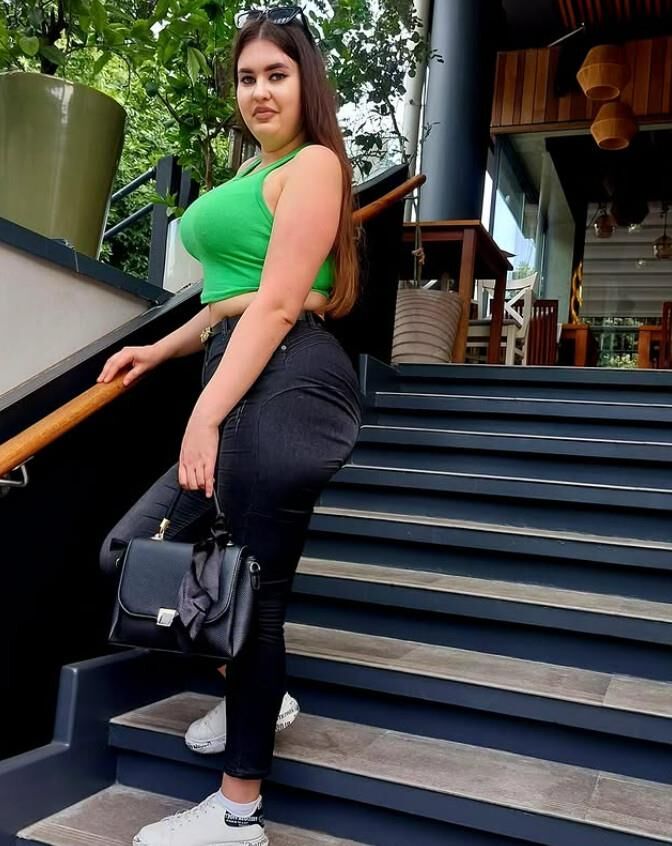 Andjela serbia tetona chica grande y tetas