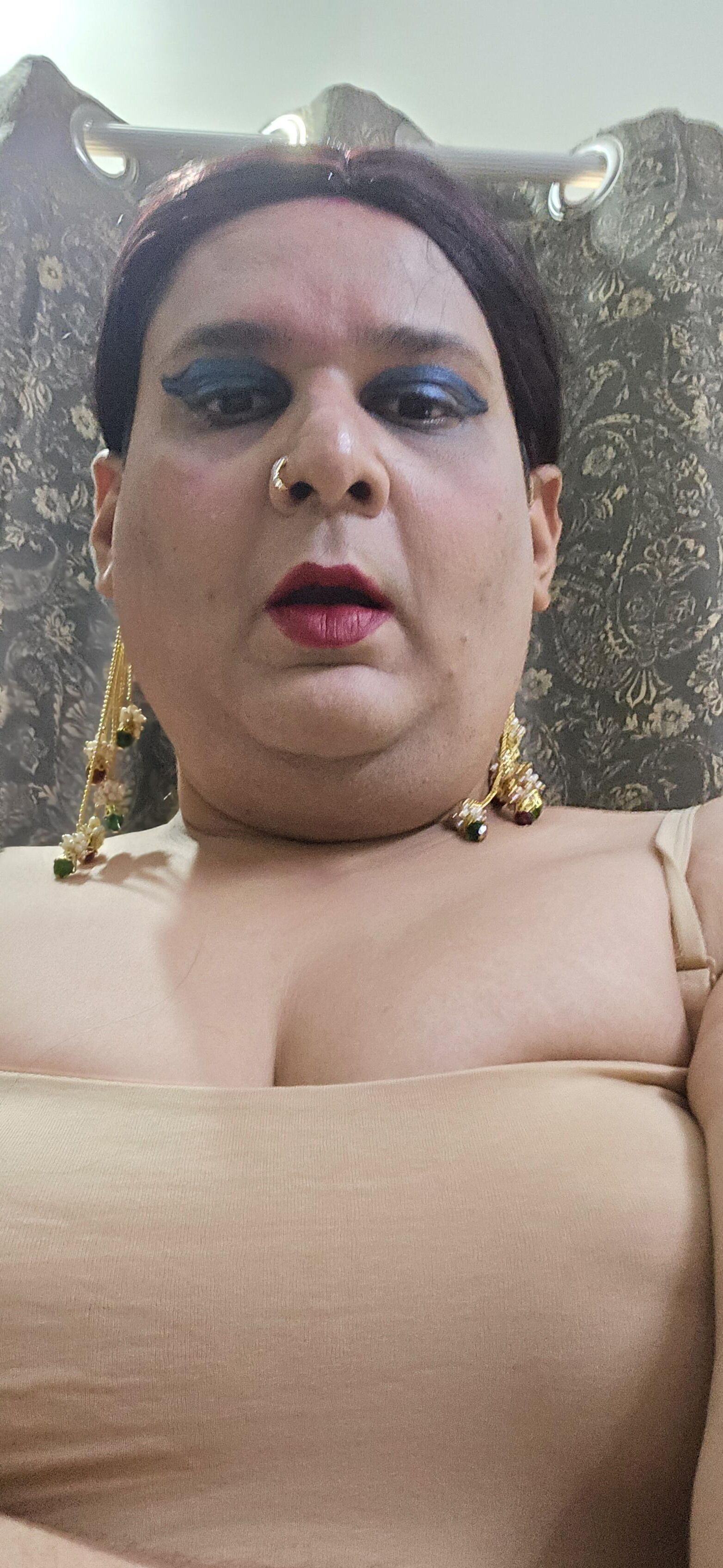 Shemale Monica m cum liebevolles Gesicht