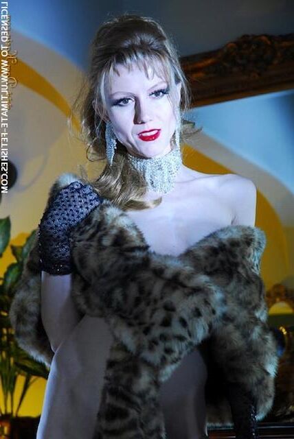 I kneel for: Karin von Kroft, Mistress T, Beretta James,