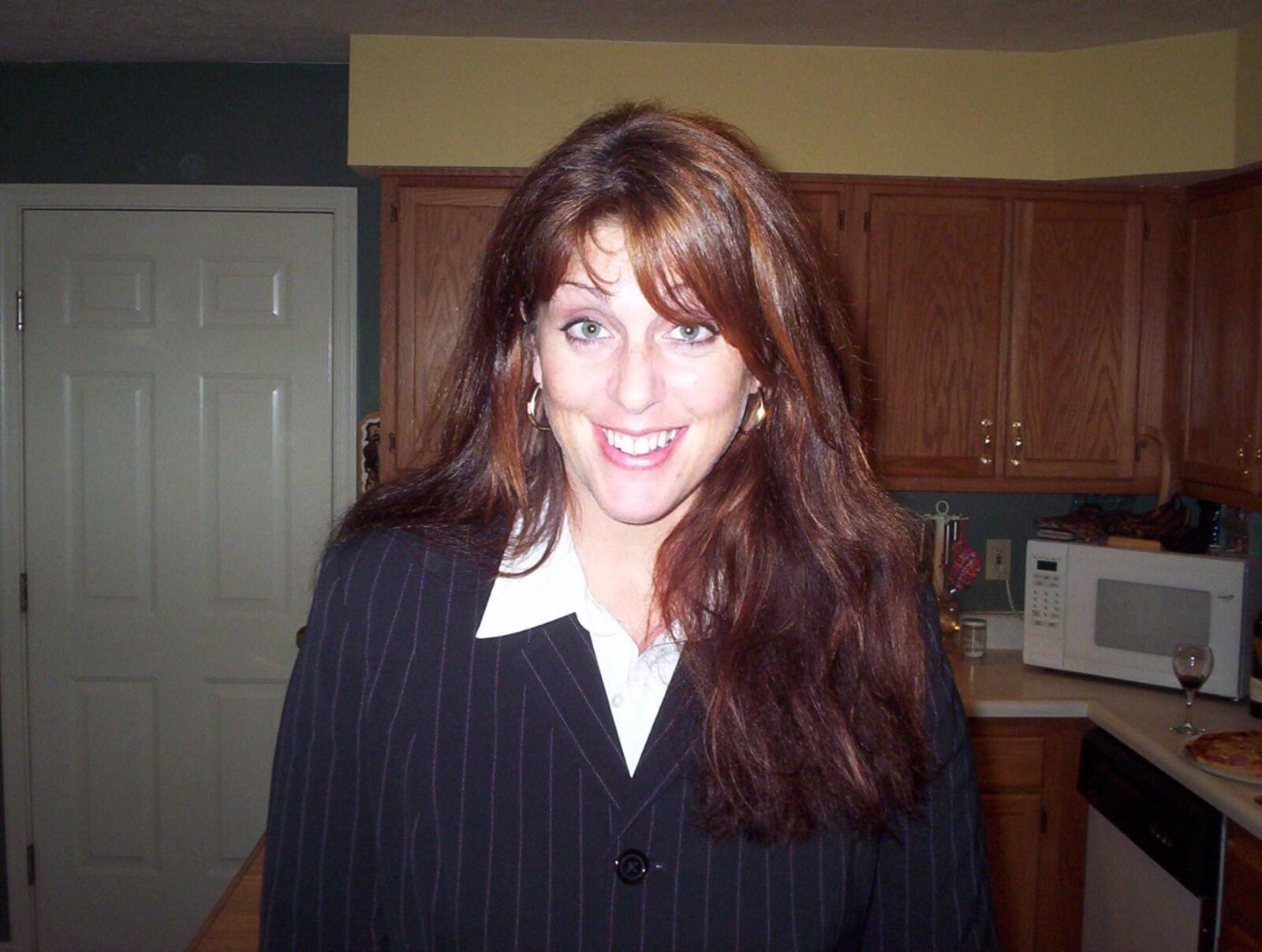 Kentucky wife Deborah strips off