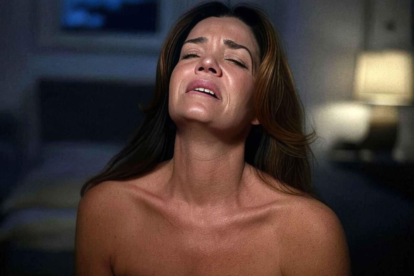 Claudia Christian hermosa agonía