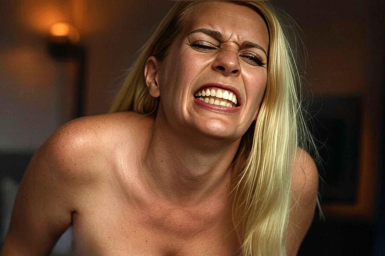 Sara Pascoe linda agonia