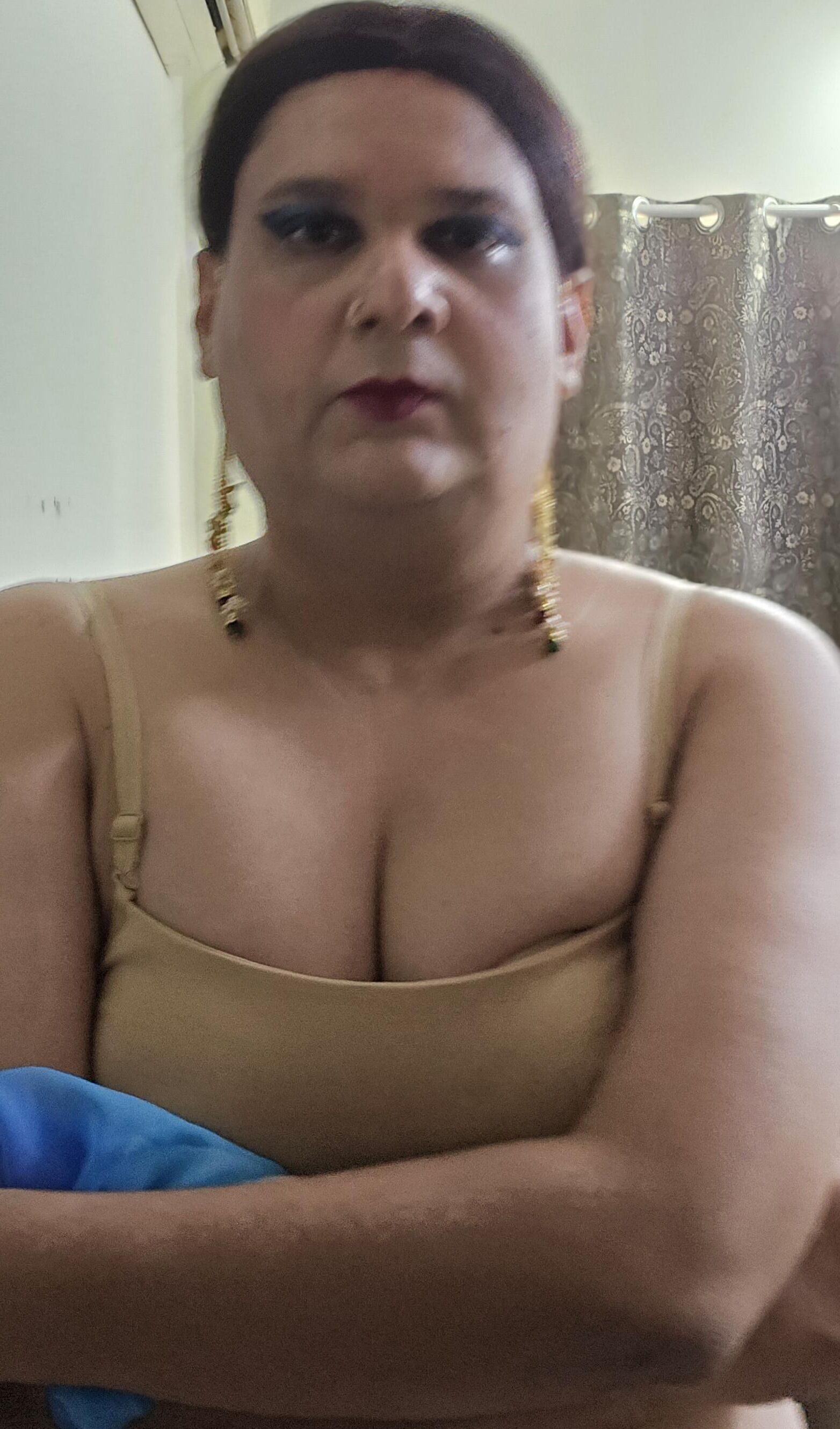 Shemale Monica m cum liebevolles Gesicht