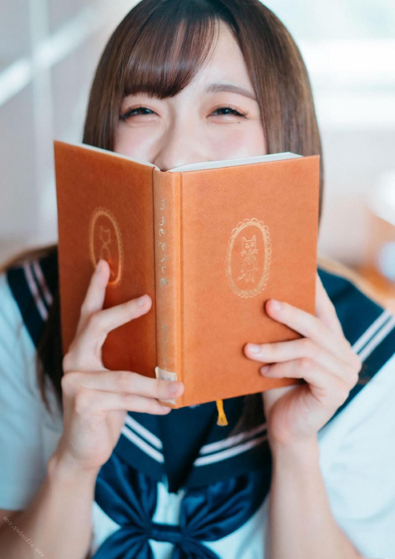 Momo Taiga Gravura Livro de fotos Shun