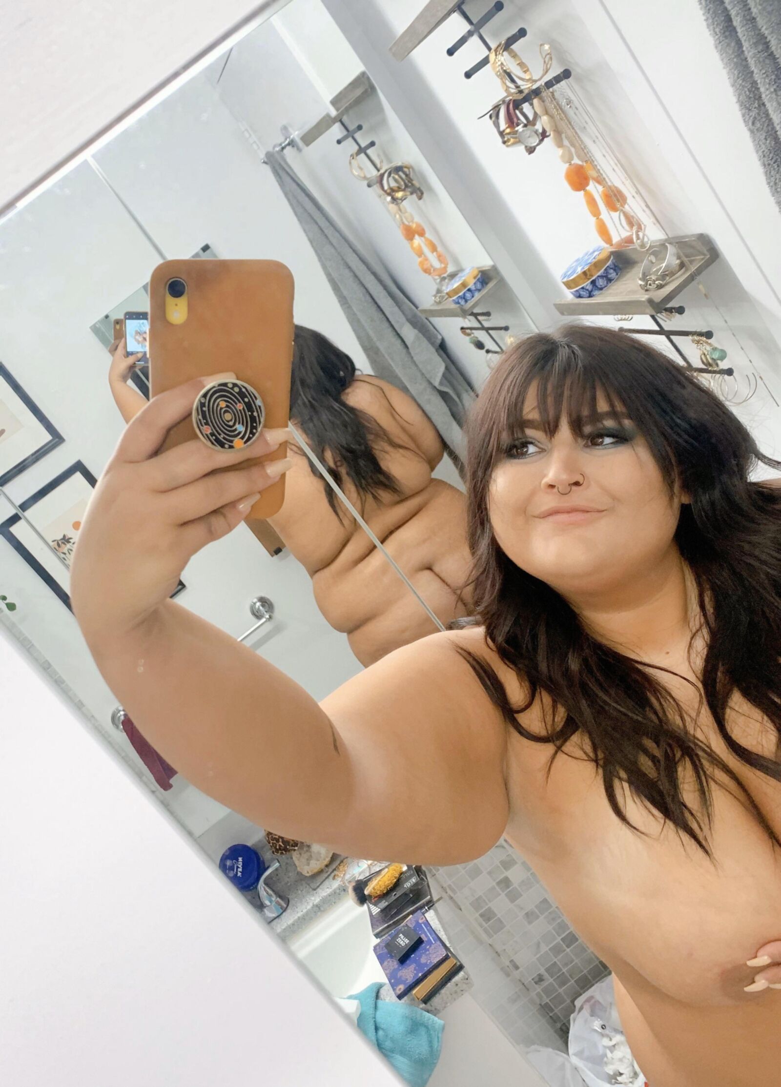 Very pretty BBW brunette