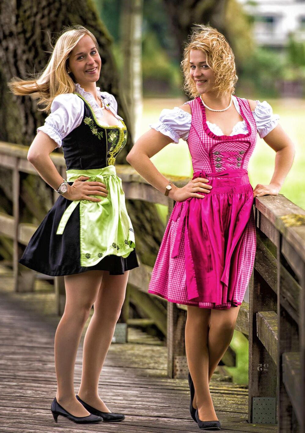 Fesche madln im dirndl zum vierhundertdritt`n