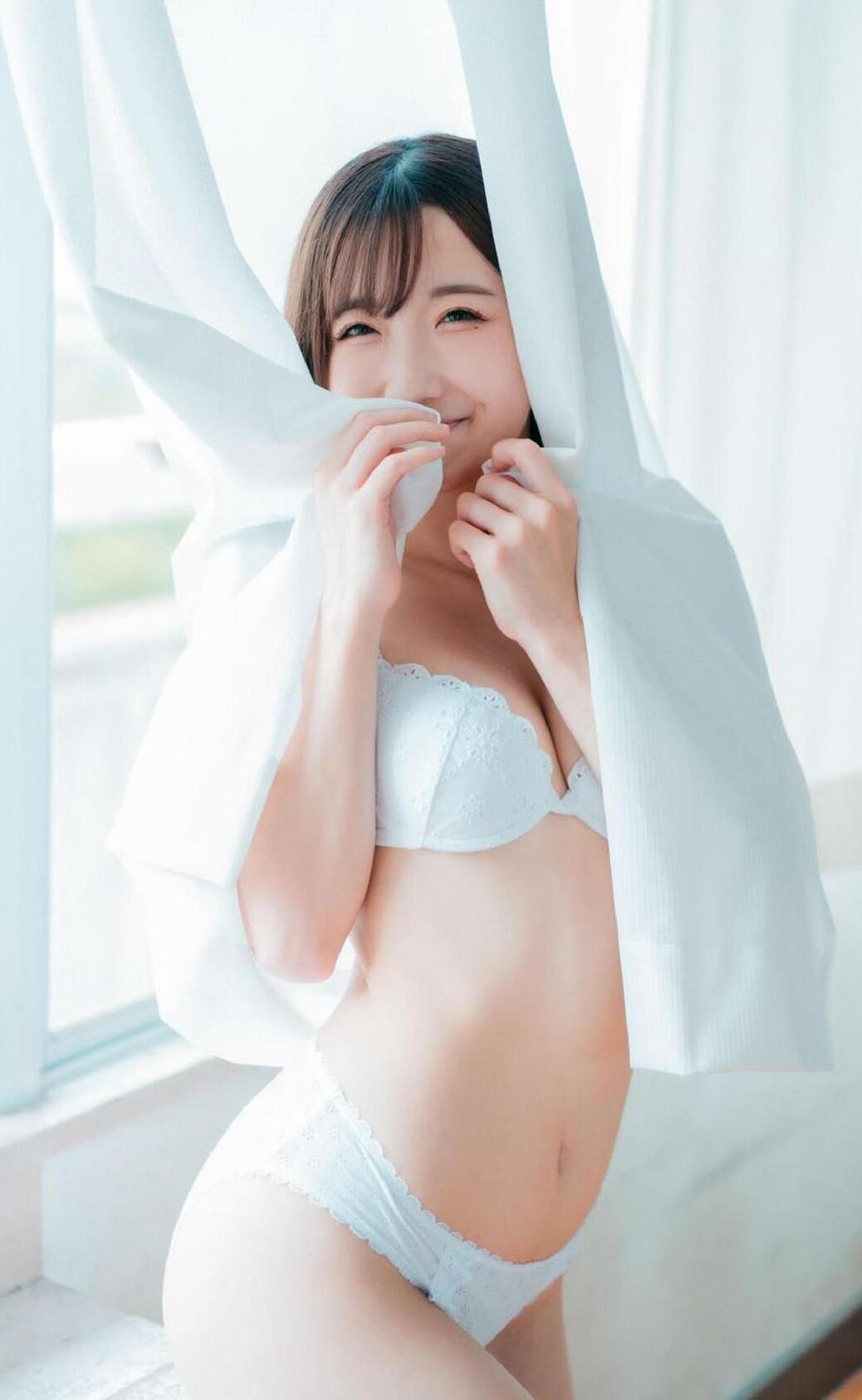 Momo Taiga Gravura Livro de fotos Shun