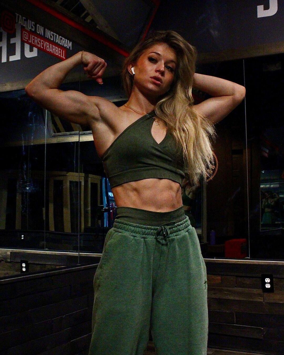 Nella G