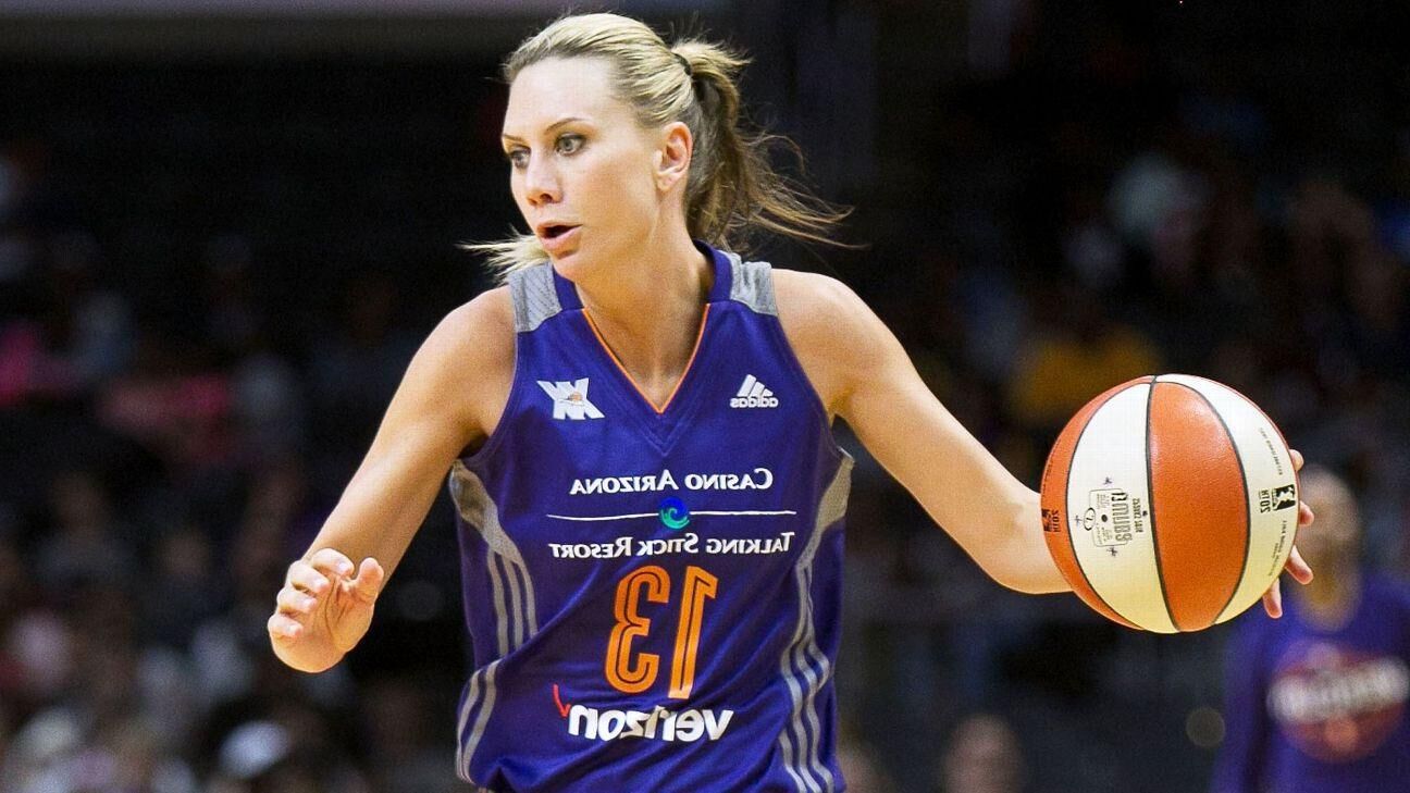 Nude Australian basketball player Penny Taylor 