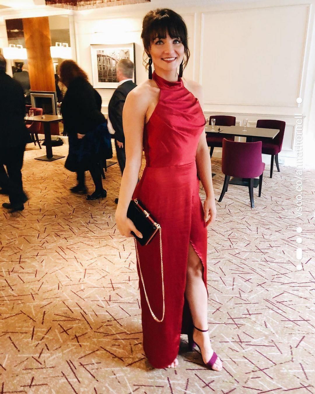 UK MILF ANNAは、そのようなWank Meatです。