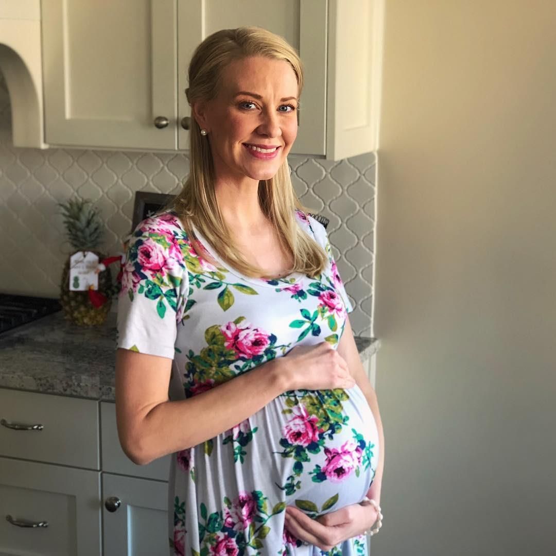 Блондинка Preggo Power
