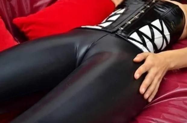 Non Nude 