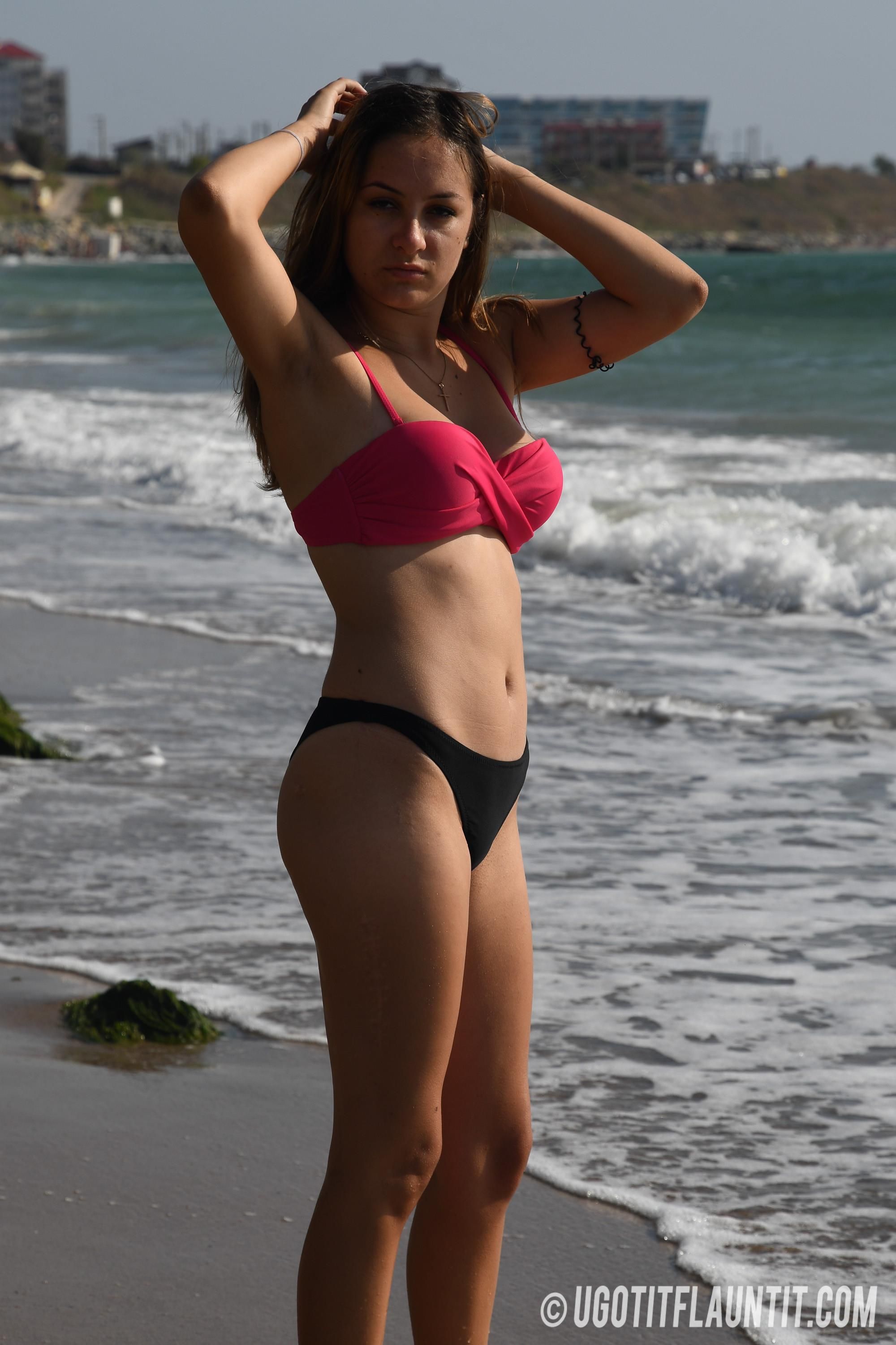 u got it flaunt it  Rosa Set 