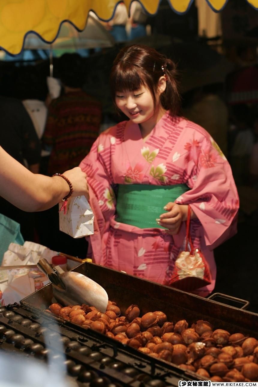 japanese nude model Kokomi Ito