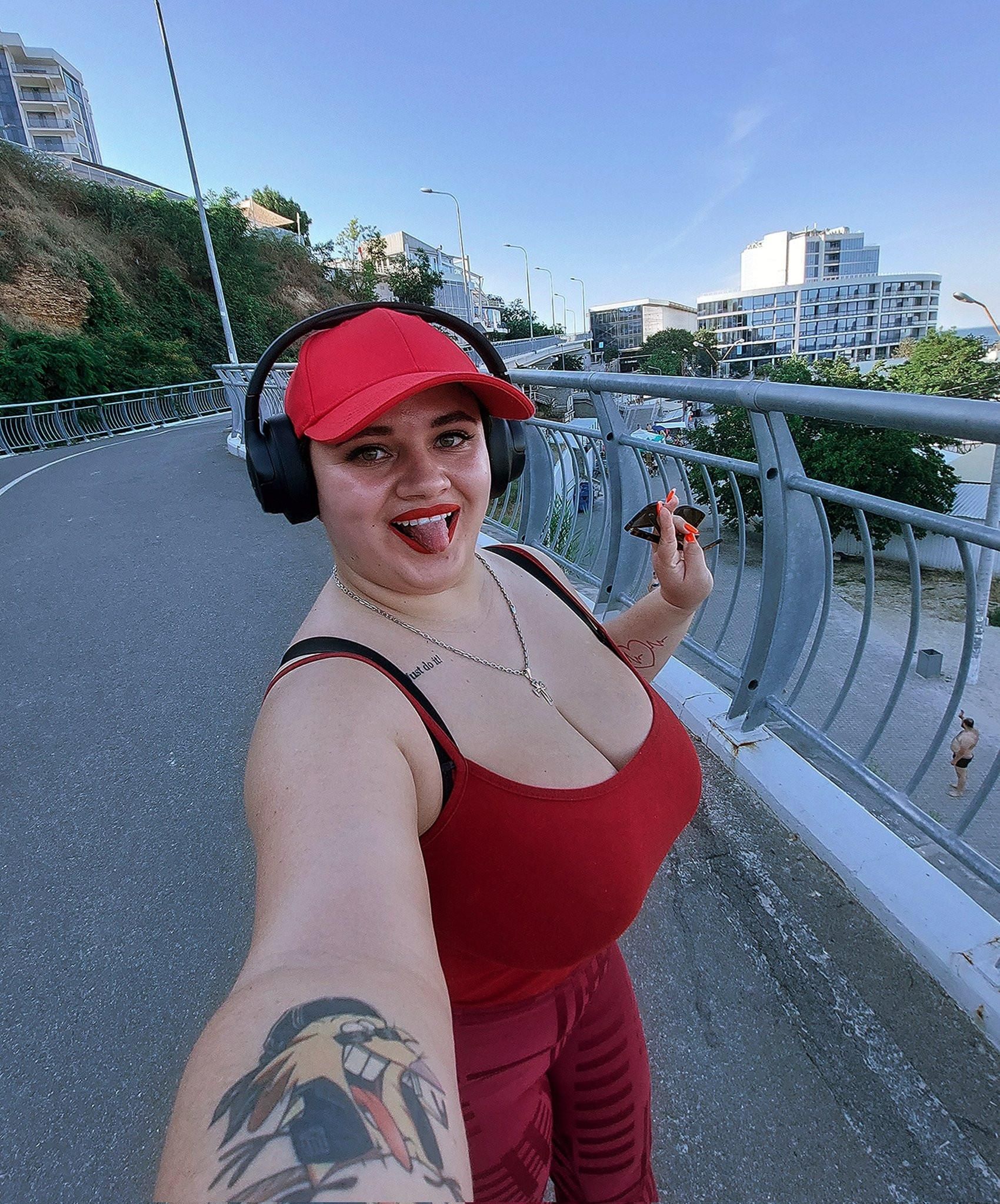 Vale Big Butt riesige Brüste Russische wunderschöne BBW gemischte heiße Aufnahmen