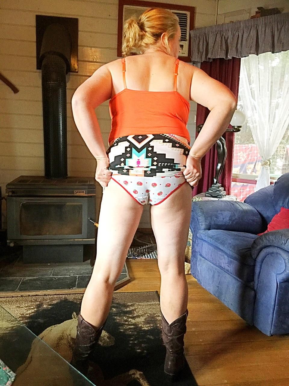 Las tetas de Jacqui en el show