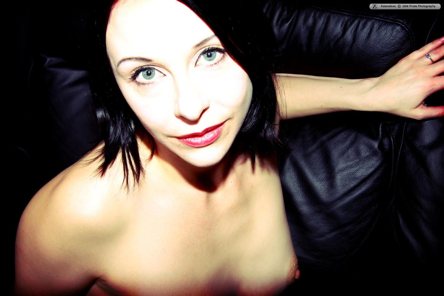 Zivity Katana Fox Simply Nude (x)