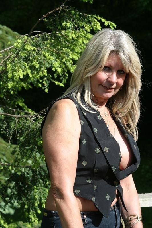 Esposa madura caliente yvonne