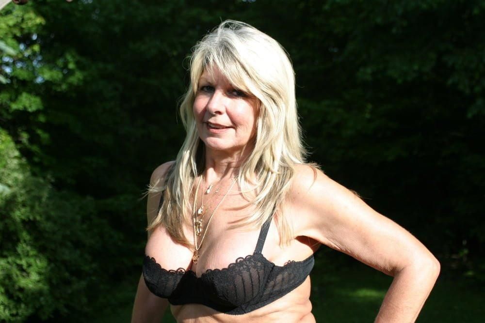 Esposa madura caliente yvonne