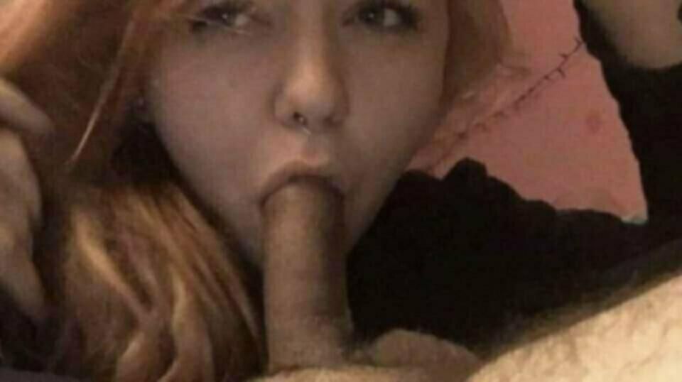 Espesa puta rubia Haley