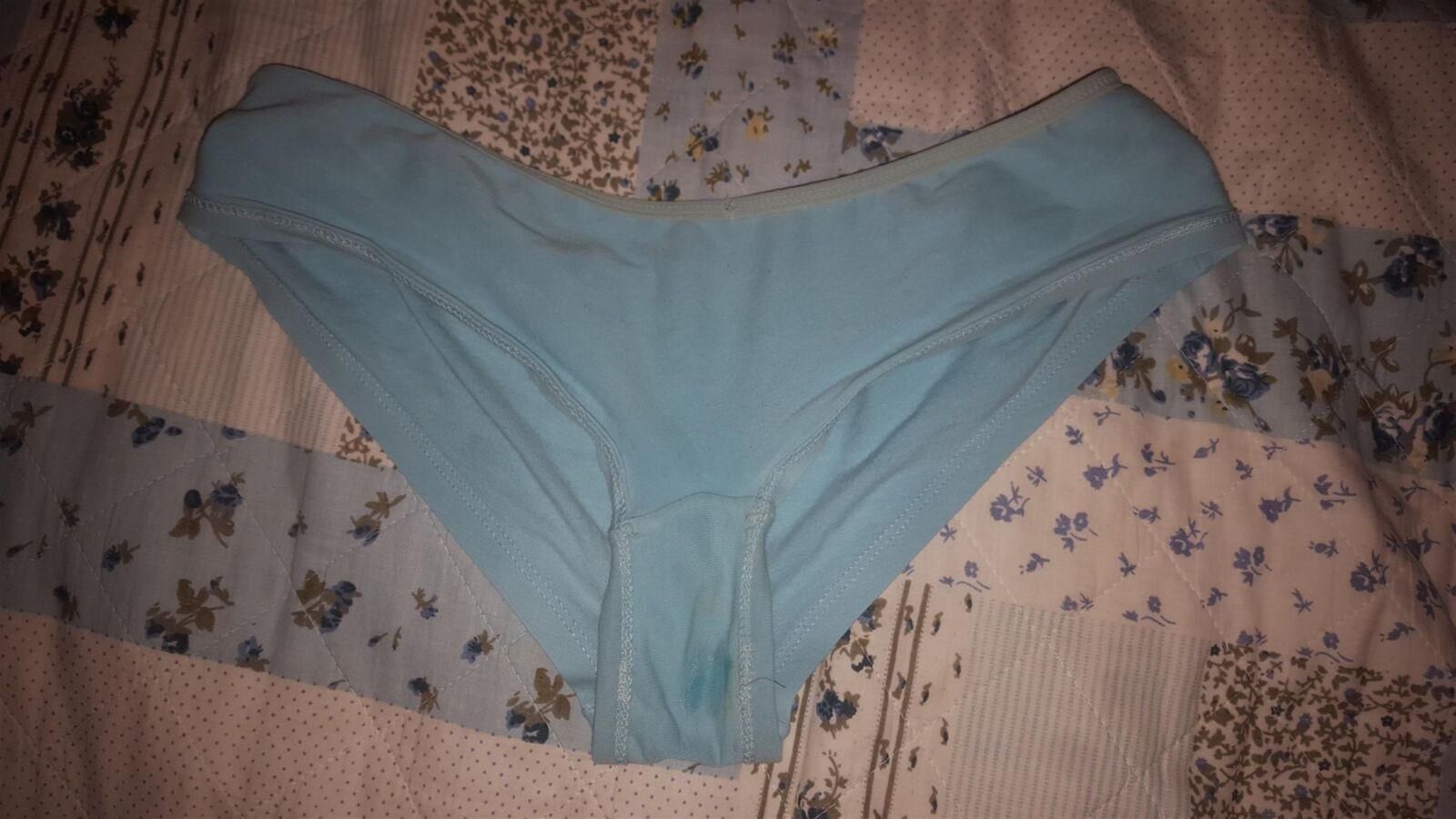 Skinny Polish Cameltoequeen Maja in blue undies