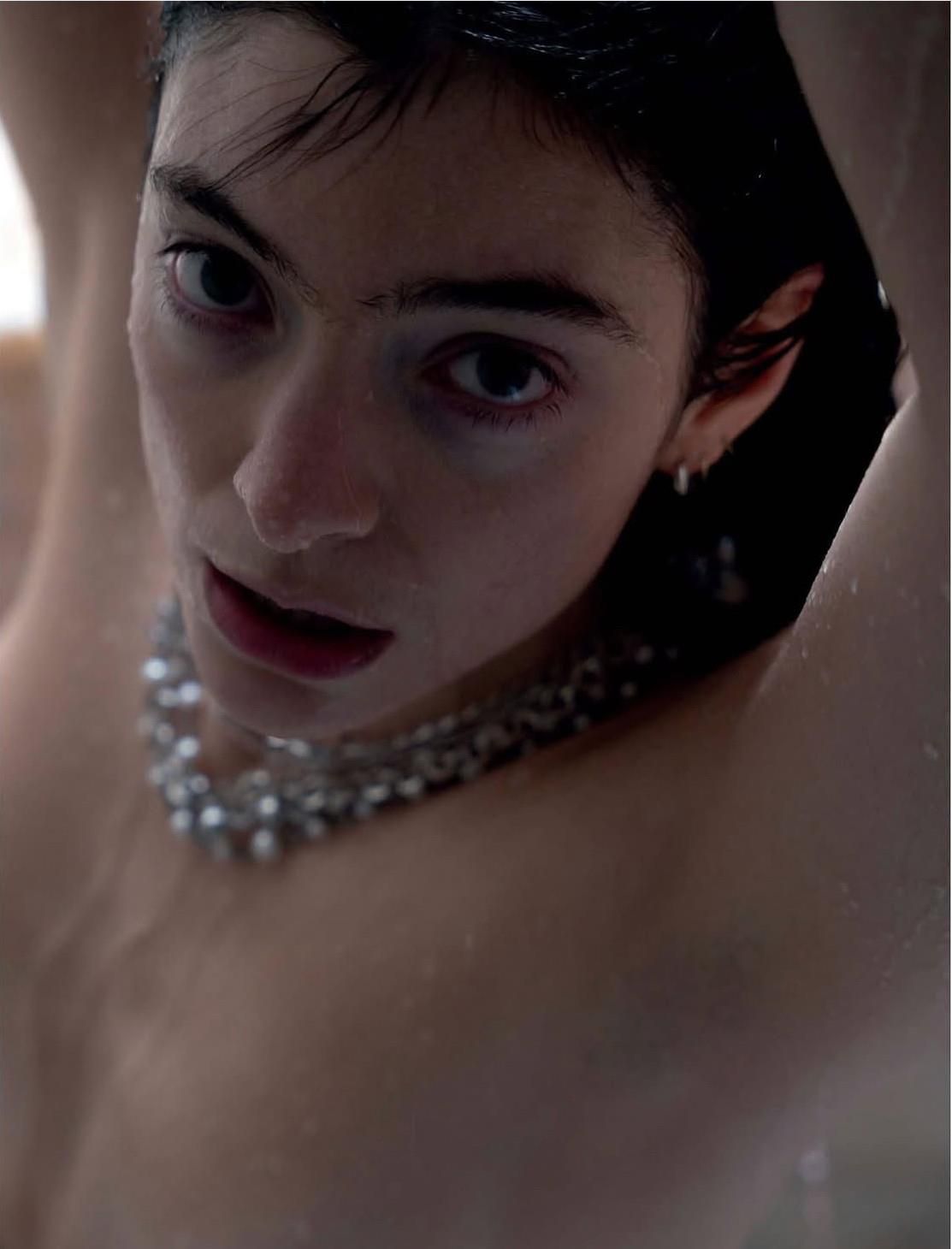 You guys remember the singer Lorde?