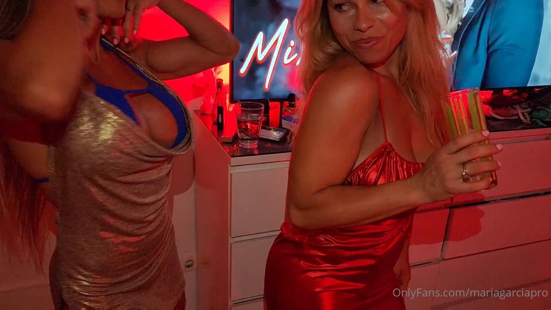 Maria Garcia e Sandra Muscle Lesbians MILFS
