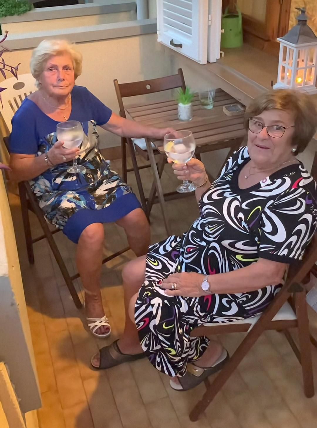 Oma, kaum zu ficken.