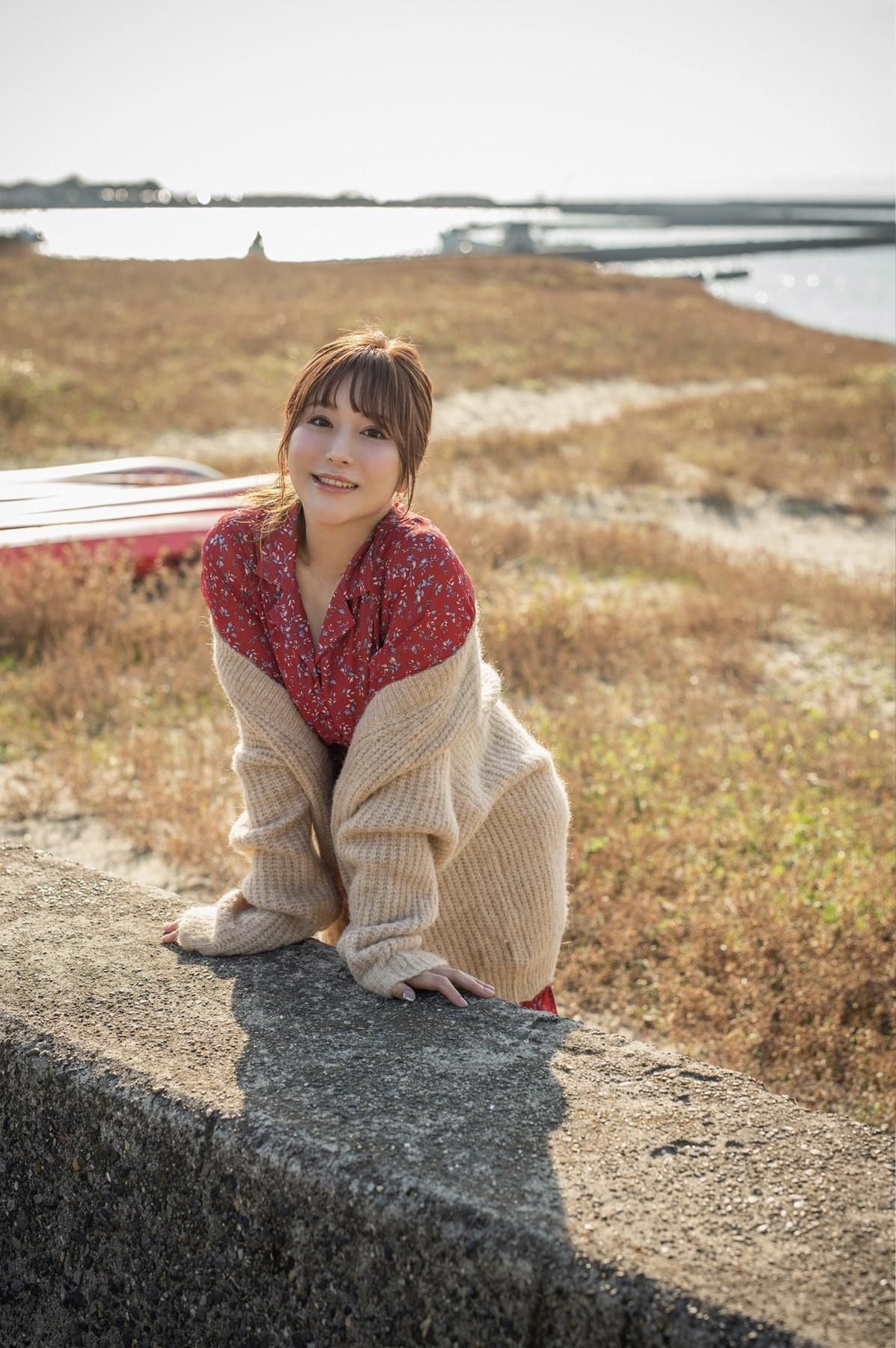 Kurumi Momose Ademari