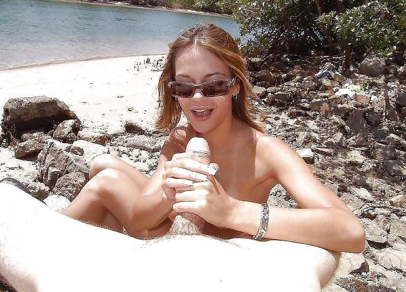 Chica nudista de papá