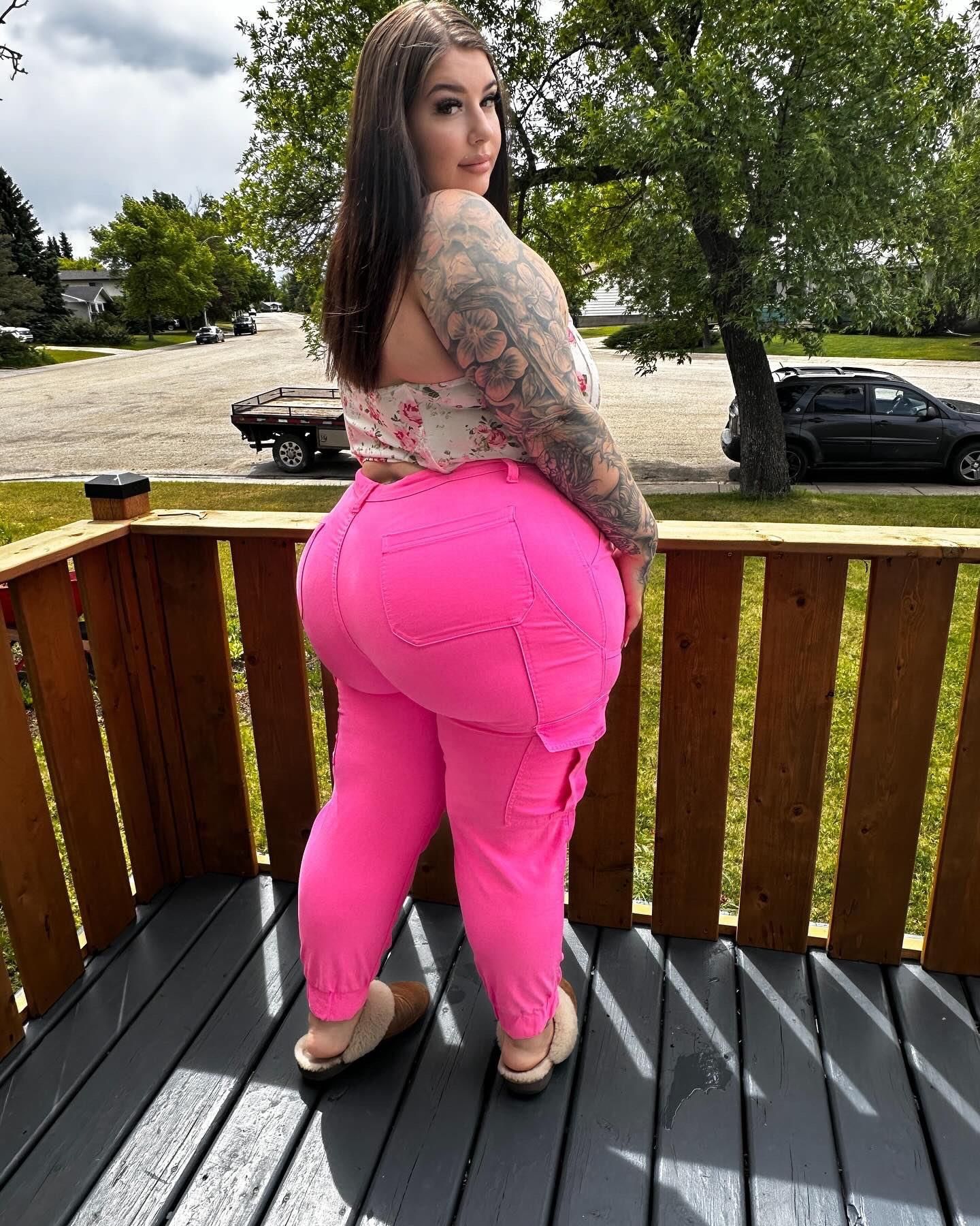 ペイジの巨大なお尻ビッグブーブゴージャスなBBWガールミックスホットショット